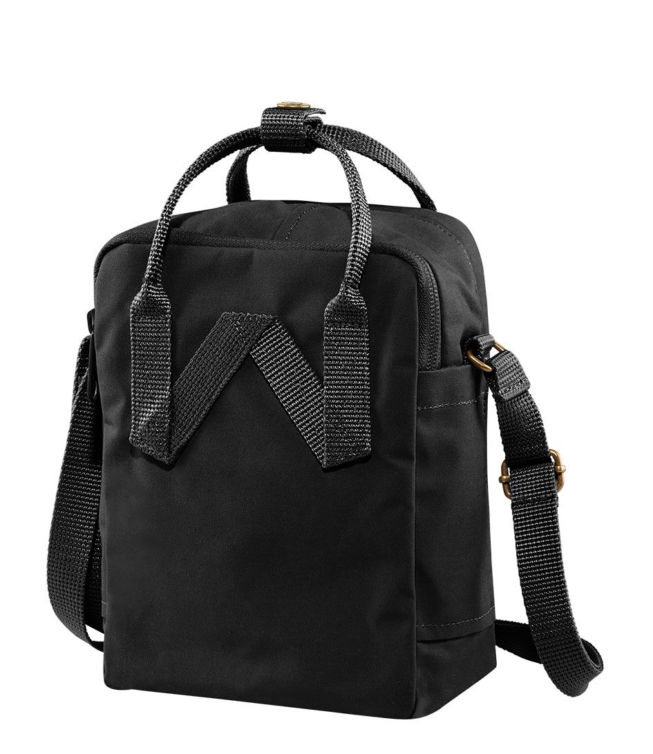 fjallraven-kankensling-rugzak-black-backpack-600-23797-back