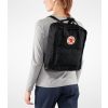 fjallraven-kanken-rugzak-zwart-backpack-F23510-modelback